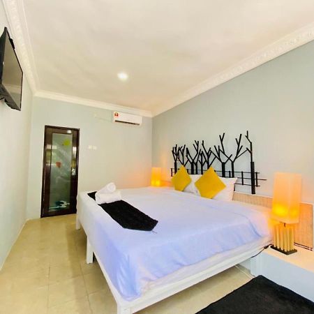 Fat Mermaid Guesthouse Pantai Cenang  Zewnętrze zdjęcie