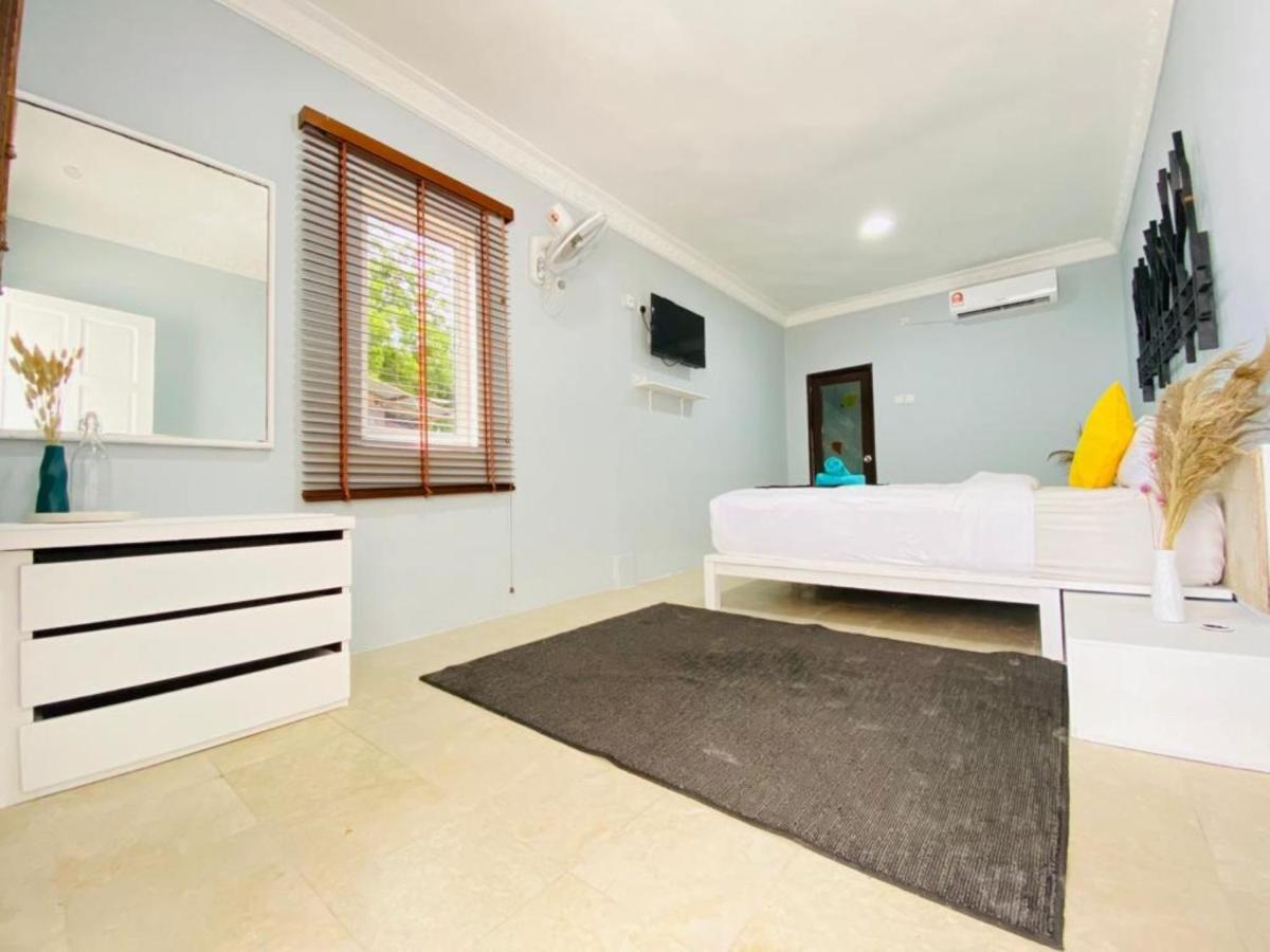 Fat Mermaid Guesthouse Pantai Cenang  Zewnętrze zdjęcie