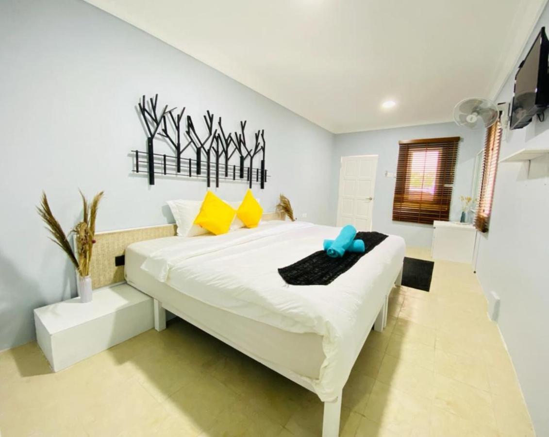Fat Mermaid Guesthouse Pantai Cenang  Zewnętrze zdjęcie