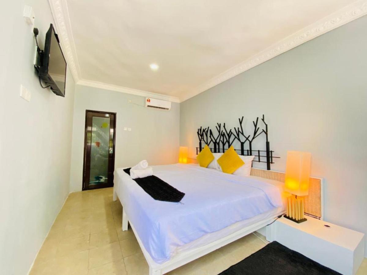Fat Mermaid Guesthouse Pantai Cenang  Zewnętrze zdjęcie