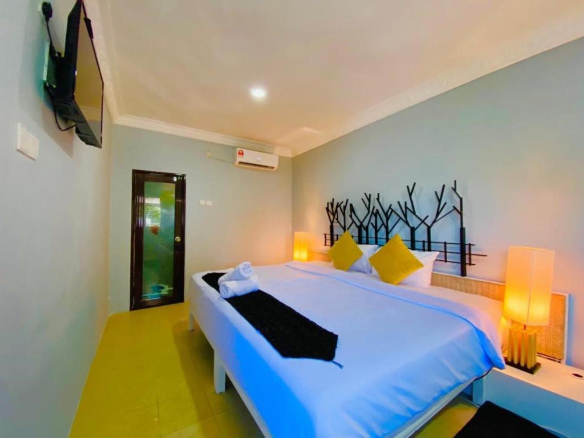 Fat Mermaid Guesthouse Pantai Cenang  Zewnętrze zdjęcie