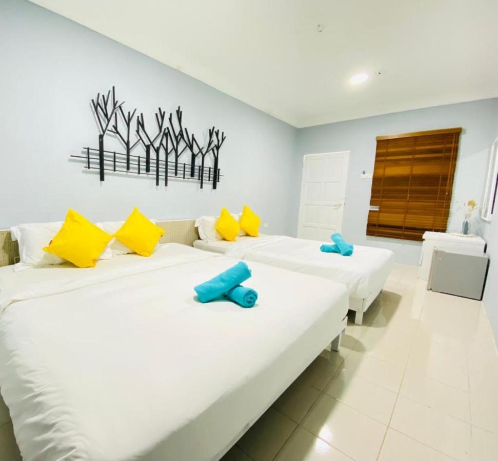 Fat Mermaid Guesthouse Pantai Cenang  Zewnętrze zdjęcie