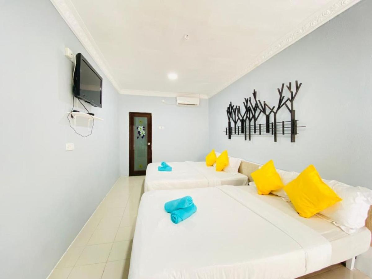 Fat Mermaid Guesthouse Pantai Cenang  Zewnętrze zdjęcie