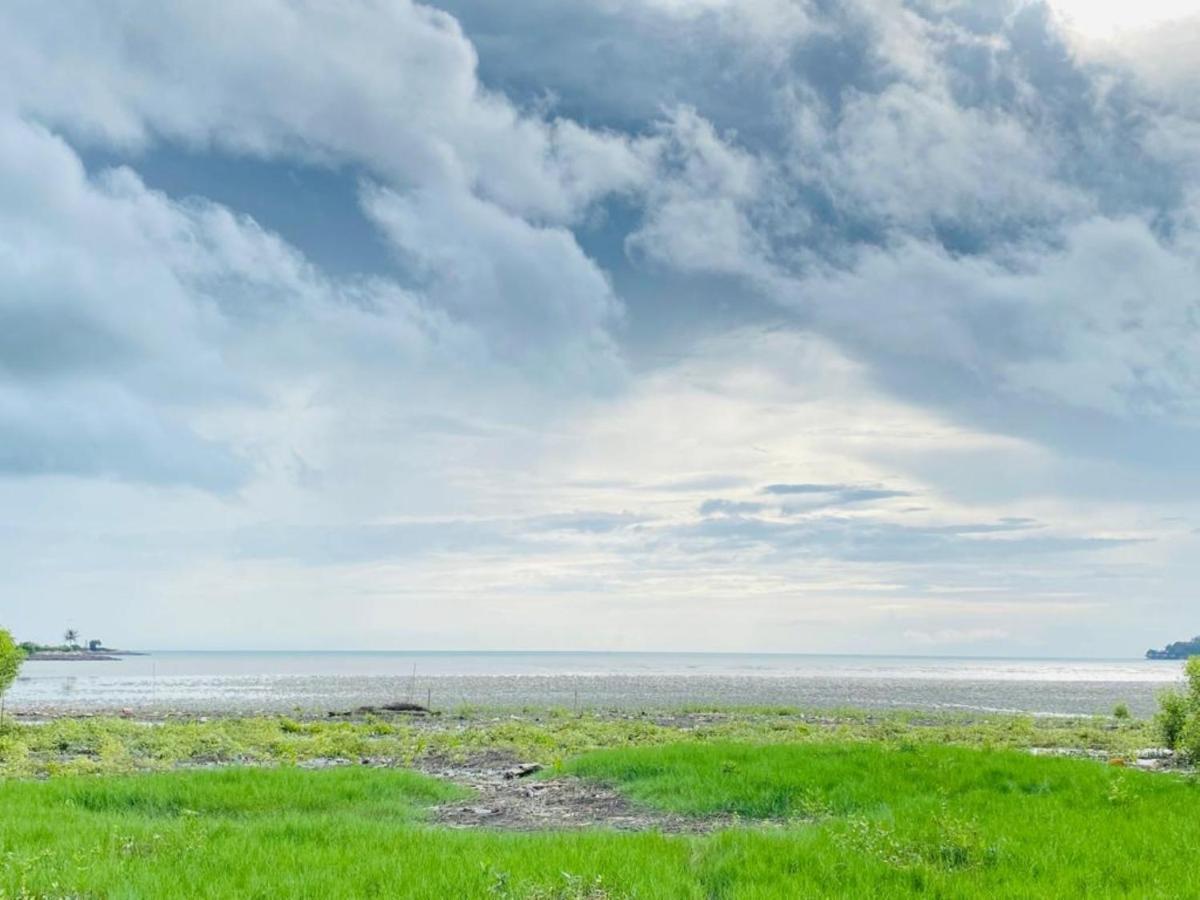 Fat Mermaid Guesthouse Pantai Cenang  Zewnętrze zdjęcie