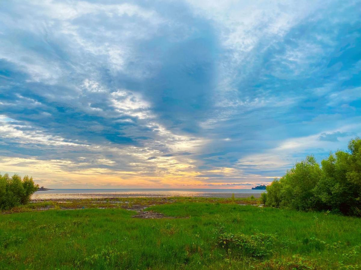 Fat Mermaid Guesthouse Pantai Cenang  Zewnętrze zdjęcie