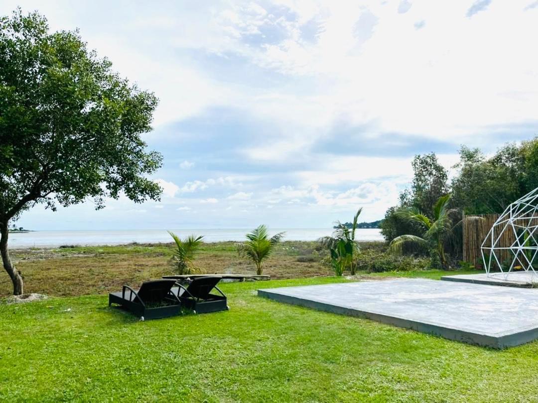 Fat Mermaid Guesthouse Pantai Cenang  Zewnętrze zdjęcie